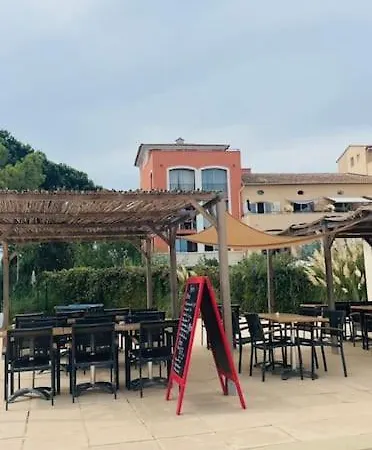 Proche St Tropez Refait A Neuf Bord De Et Piscine Apartament Cogolin