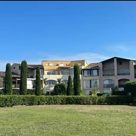 Apartament Proche St Tropez Refait A Neuf Bord De Et Piscine *