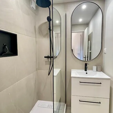 Proche St Tropez Refait A Neuf Bord De Et Piscine Apartament Cogolin