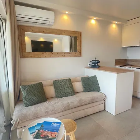 Proche St Tropez Refait A Neuf Bord De Et Piscine * Cogolin